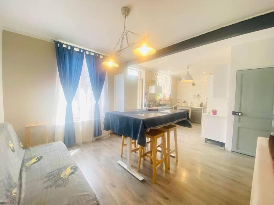 Cocon Familial Apartment Laon Bagian luar foto