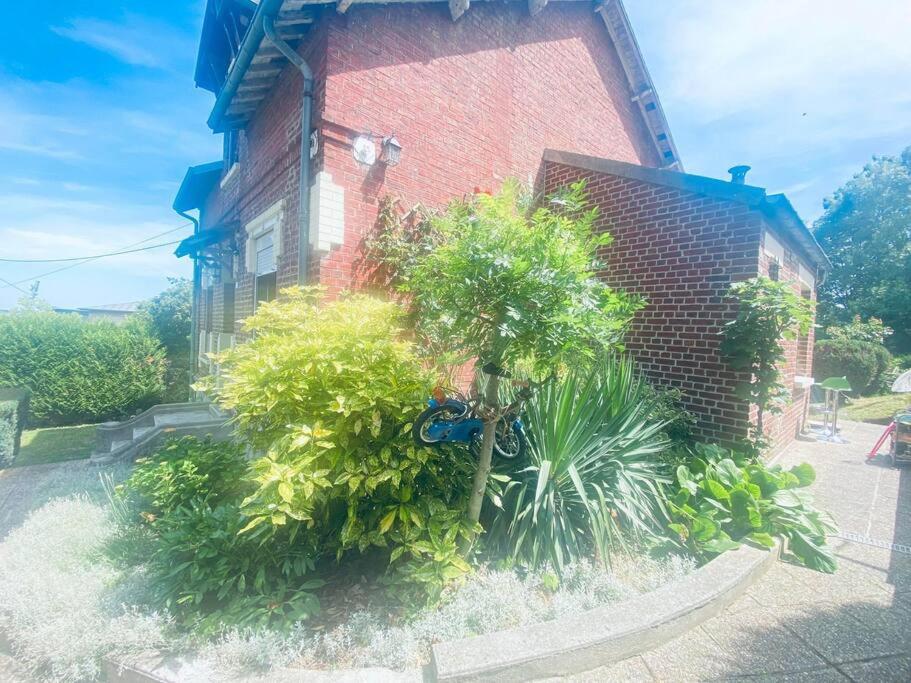 Cocon Familial Apartment Laon Bagian luar foto